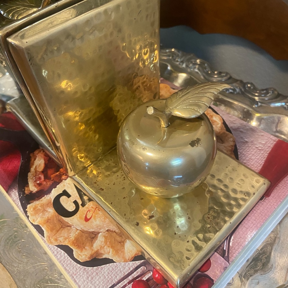Antique Brass Bookends Apple and Pear - Picture 4 of 11